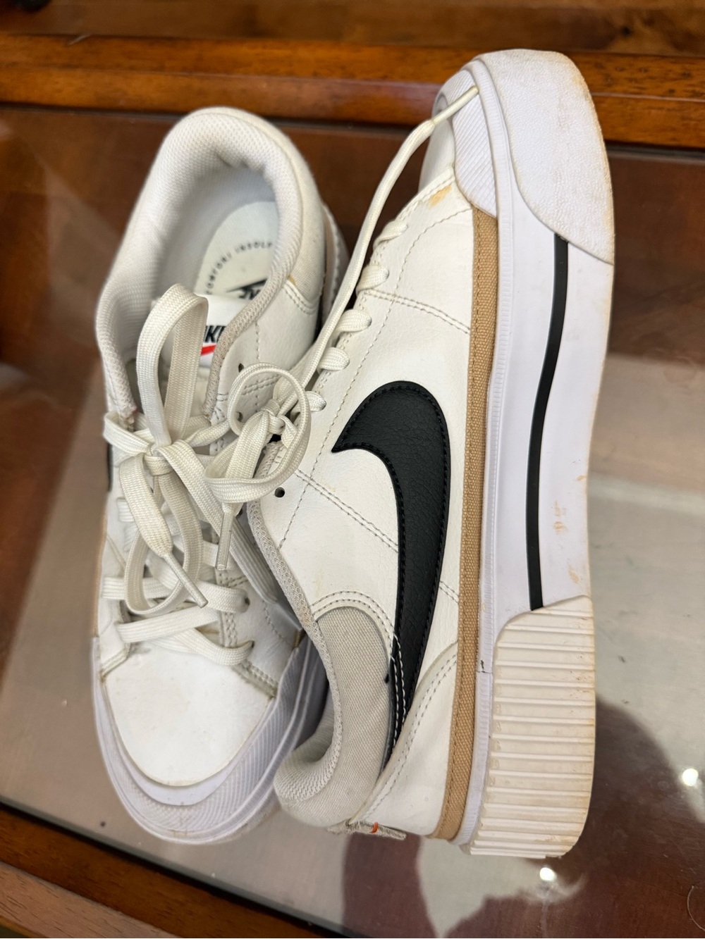 Nike Men’s White, Black & Tan Low-Top Sneakers